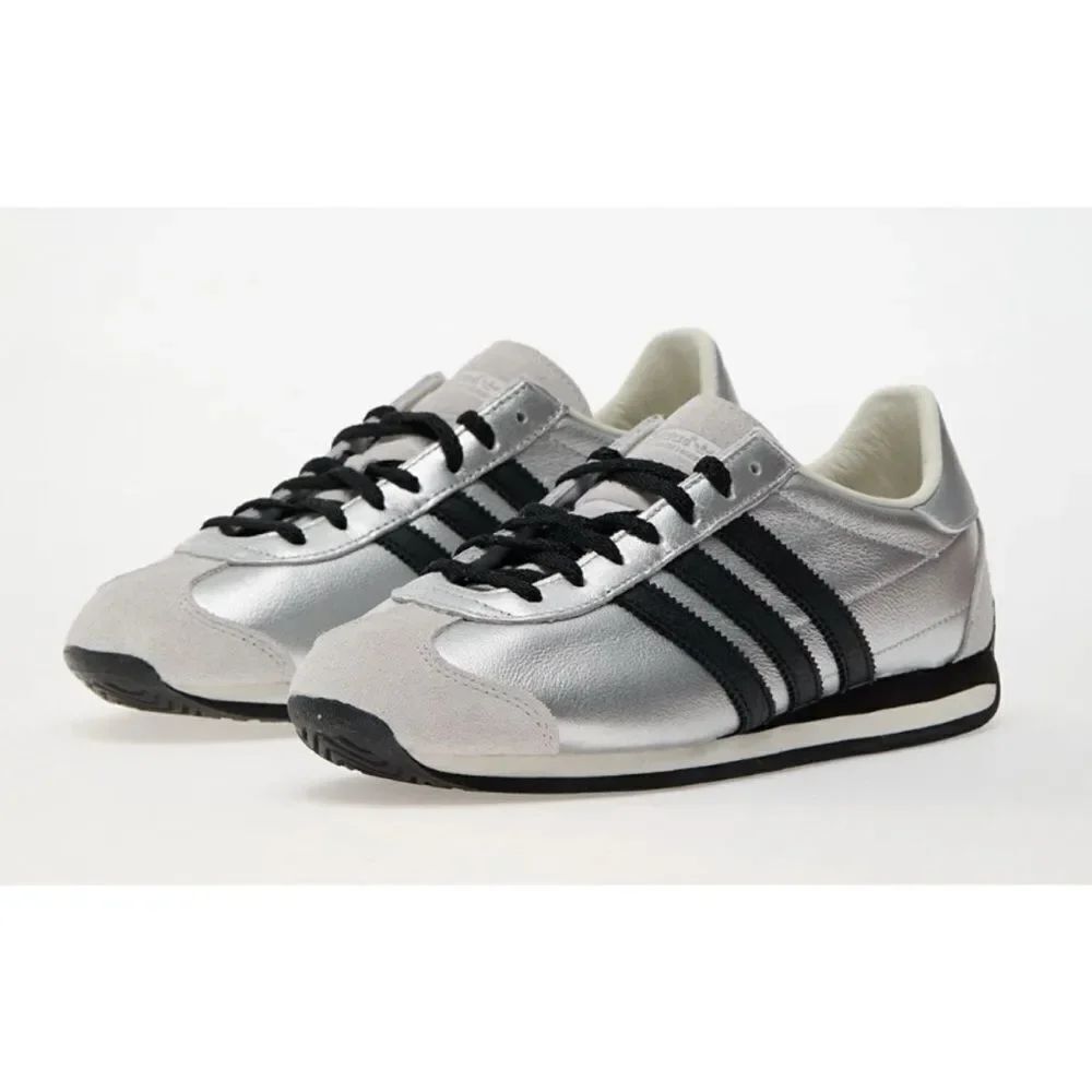 Rare Adidas Country OG Silver Metallic Black JH6337 Womens Shoes Sneakers Size 7